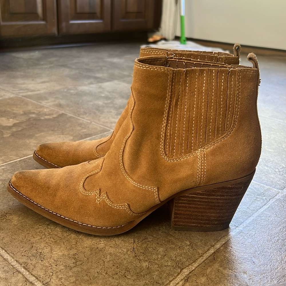 Sam Edelman western booties